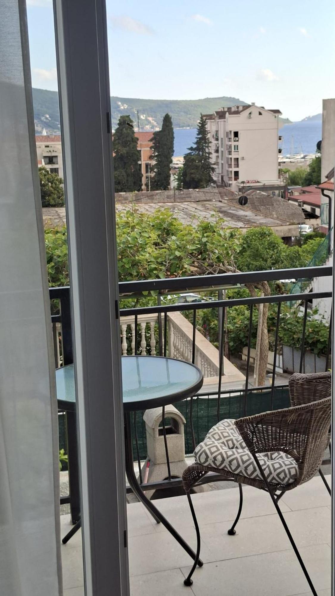 Apartments Lena تْشيرسيك نوفي الغرفة الصورة